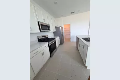 7436 Capstone Drive, Groveland, FL 34736 - Photo 5