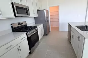7436 Capstone Dr, Groveland, FL 34736 - Photo 5