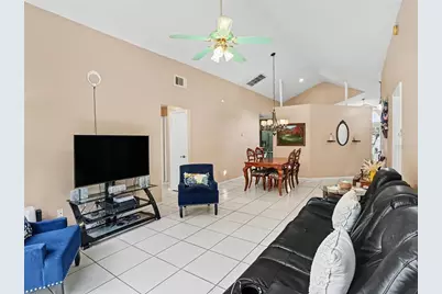 184 Coral Reef Circle, Kissimmee, FL 34743 - Photo 7