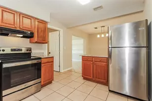 1619 Edna Ave, Largo, FL 33770 - Photo 9
