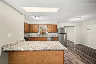 2318 Jobbins Dr, Leesburg, FL 34748 - Photo 5