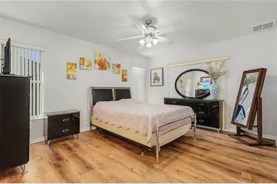 810 SW 10th Place, Cape Coral, FL 33991 - Photo 11