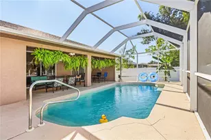 810 SW 10th Pl, Cape Coral, FL 33991 - Photo 19