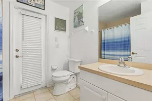 810 SW 10th Pl, Cape Coral, FL 33991 - Photo 15