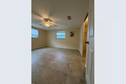 812 Guild Drive, Venice, FL 34285 - Photo 9