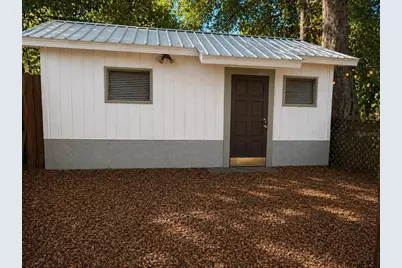 8618 Grandview Drive, Tampa, FL 33617 - Photo 35