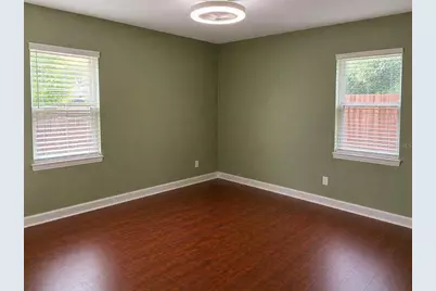 8618 Grandview Drive, Tampa, FL 33617 - Photo 19