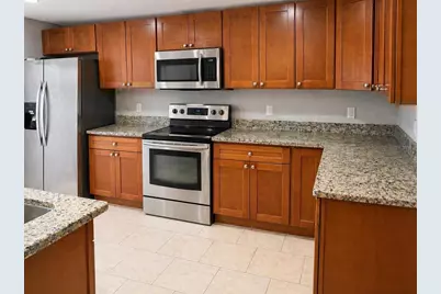 8618 Grandview Drive, Tampa, FL 33617 - Photo 13