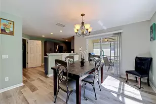 135 Robin Rd, Davenport, FL 33896 - Photo 17