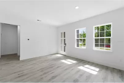 238 E Caldwell Drive, Dunnellon, FL 34434 - Photo 5
