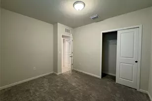 2102 Charming Ave, Davenport, FL 33896 - Photo 9
