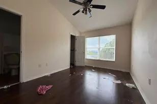11537 Declaration Dr, Tampa, FL 33635 - Photo 9