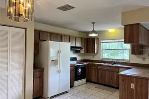 8907 Wayward Cir, Hudson, FL 34667 - Photo 3