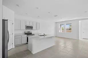 403 Sol Vis Dr, Dundee, FL 33838 - Photo 5