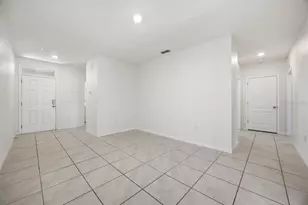 289 Gina Ln, Davenport, FL 33837 - Photo 9
