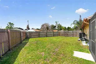 5325 Barefoot Path, Kissimmee, FL 34746 - Photo 3