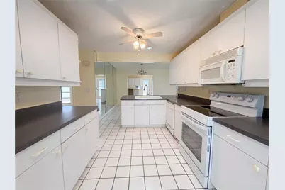 1301 Lucaya Avenue, Venice, FL 34285 - Photo 37