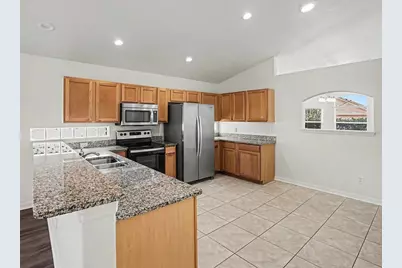 10748 Flycast Circle, Orlando, FL 32825 - Photo 9