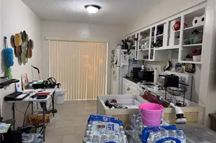 201 E Buchanon Ave, Orlando, FL 32809 - Photo 3