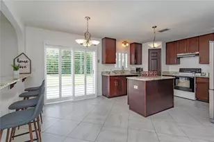 169 Sawyerwood Pl, Oviedo, FL 32765 - Photo 3