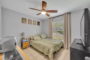 1921 Blue Fox Ct, Orlando, FL 32825 - Photo 19