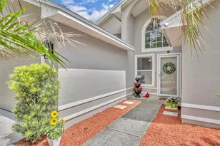 1921 Blue Fox Ct, Orlando, FL 32825 - Photo 3