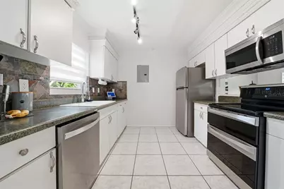 4943 Wishart Boulevard, Tampa, FL 33603 - Photo 11