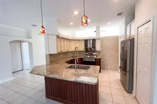 4241 Settlers Ct, Saint Cloud, FL 34772 - Photo 3