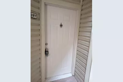 1948 Lake Atriums Circle #127, Orlando, FL 32839 - Photo 5