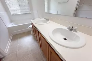 2972 Royal Tuscan Ln, Valrico, FL 33594 - Photo 19