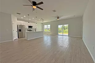 13558 Jeronimo Ln, Port Charlotte, FL 33981 - Photo 5
