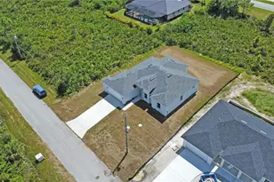 13558 Jeronimo Ln, Port Charlotte, FL 33981 - Photo 21