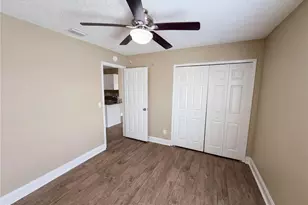 5447 Blueberry Dr, Orlando, FL 32811 - Photo 13