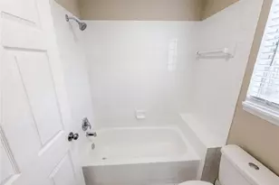 5447 Blueberry Dr, Orlando, FL 32811 - Photo 11