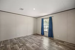 618 1 St St, Polk City, FL 33868 - Photo 9