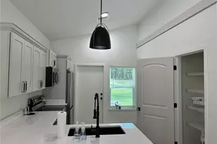 10230 NE 72nd St, Bronson, FL 32621 - Photo 7