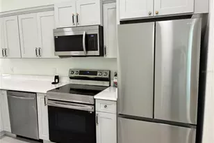 10230 NE 72nd St, Bronson, FL 32621 - Photo 5