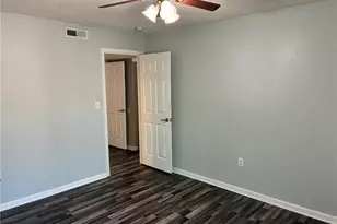 1810 NW 23rd Blvd, Gainesville, FL 32605 - Photo 9