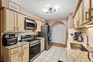 100 E Oak Terrace Dr, Leesburg, FL 34748 - Photo 5