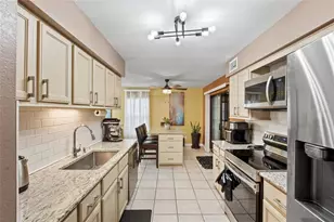 100 E Oak Terrace Dr, Leesburg, FL 34748 - Photo 5
