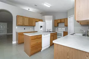1118 Chesterfield Ct, Kissimmee, FL 34758 - Photo 7