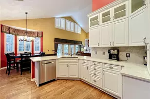 2433 Stoneview Rd, Orlando, FL 32806 - Photo 15