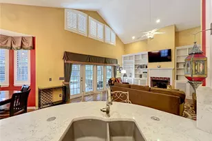 2433 Stoneview Rd, Orlando, FL 32806 - Photo 17
