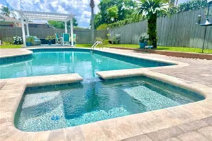 460 S Deerwood Ave, Orlando, FL 32825 - Photo 9