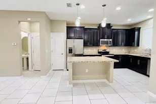 2832 White Isle Ln, Orlando, FL 32825 - Photo 11