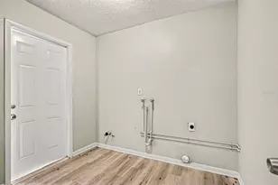 1534 Hallam Ct S, Lakeland, FL 33813 - Photo 13