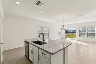 387 Sequoia Dr, Lake Wales, FL 33859 - Photo 3