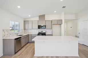 9855 Orion Loop, Leesburg, FL 34788 - Photo 3