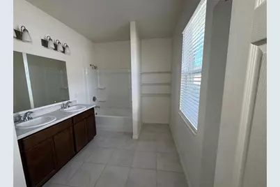 7054 Cruz Court, Lakeland, FL 33813 - Photo 7