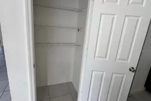 7054 Cruz Ct, Lakeland, FL 33813 - Photo 9